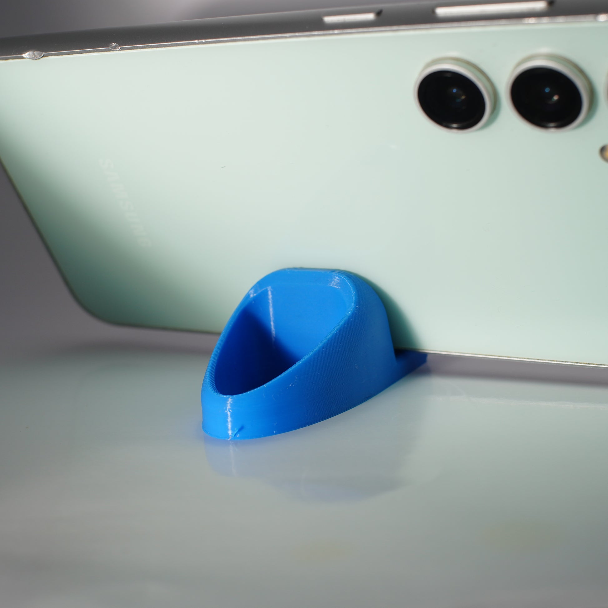 Pocket-Size 3D Printed Phone Stand