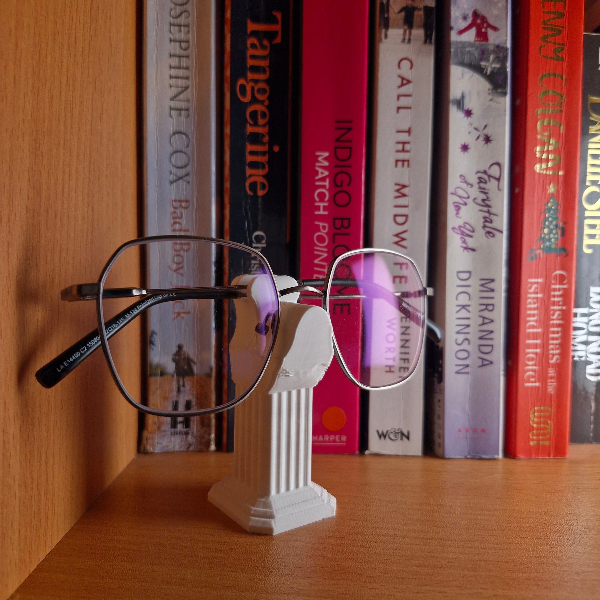 Stylish Eyeglass and Sunglass Holder Stand